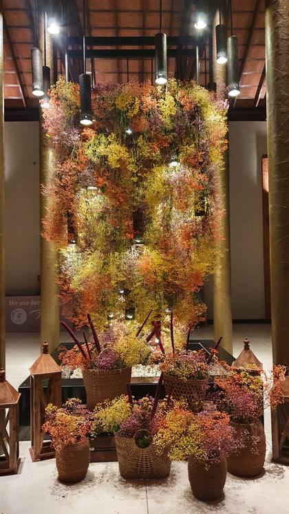 Floral detail and Photo-op — Arrival / Lobby decor — Alila Diwa Goa